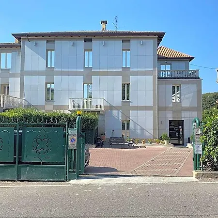 La Quercia Ξενοδοχείο 3*