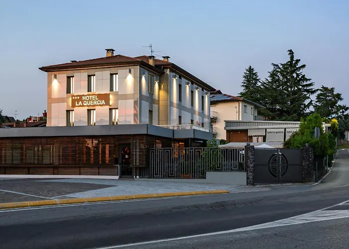 Szálloda La Quercia Mozzo
